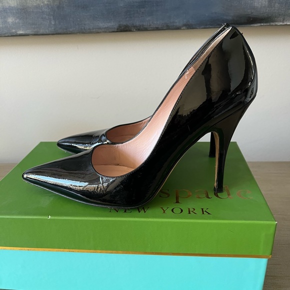 Kate Spade Liquorice Lipstick Black Patent Pumps size 8 - Picture 2 of 7